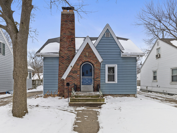 MLS 262273 — 1005 Cleo St., Lansing