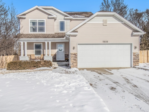 MLS 262567  7632 Madrid Dr., Lansing