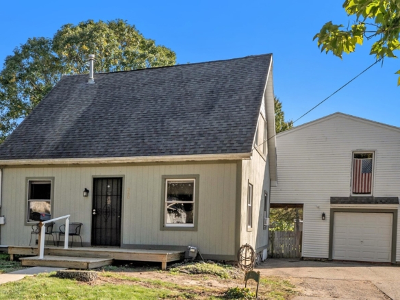 MLS 269762 — 340 E. South St., Mason — Price Reduced Now $149,900