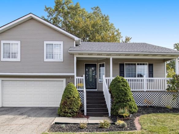 MLS 269824 — 281 Coventry Lane, Mason –$259,900