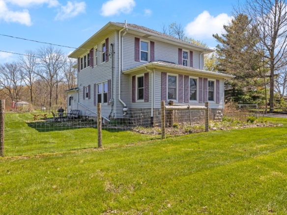MLS 272633 — 247 Ives Rd., Mason — $299,900