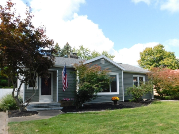 MLS 276112 — 604 Hall Blvd., Mason — $209,000