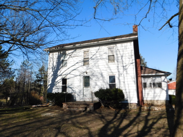 MLS 278606 — 377 E. Dexter Trail, Mason — $275,000