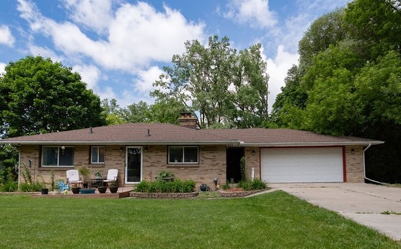 MLS 280957 — 805 Dryer Farm Rd., Lansing — Price Reduced Now $246,000