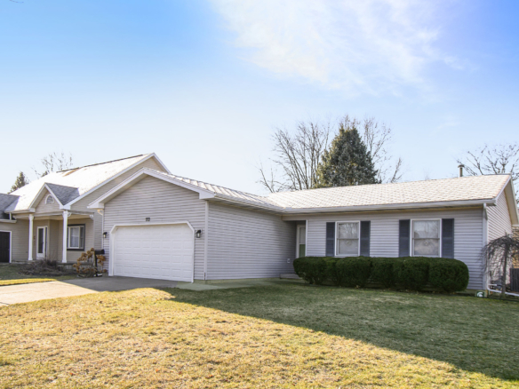 MLS 286771 — 777 Foxview Ln., Mason — $250,000