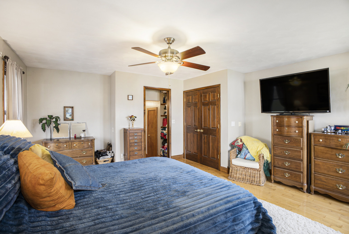 1170