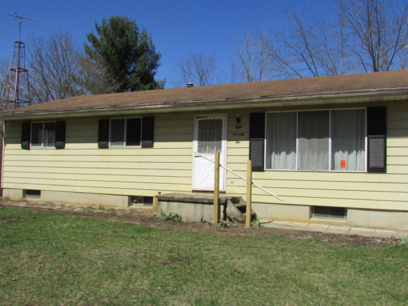 MLS 287108 — 872 Rolfe Rd., Mason — $175,000