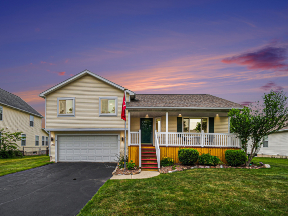 MLS 289152 — 242 Coventry Lane, Mason — $279,900
