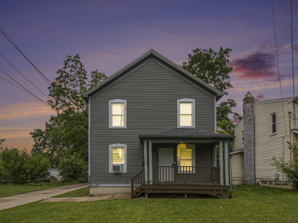 MLS 288745 — 413 N. Pennsylvania Ave., Lansing — $175,500