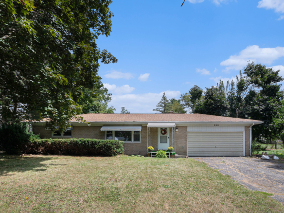 MLS 290848 — 968 N. College Rd., Mason — $220,000