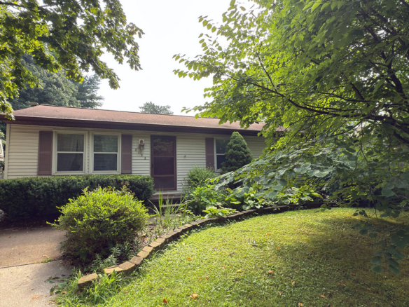 MLS 290215 — 2152 Auburn St., Holt — $250,000
