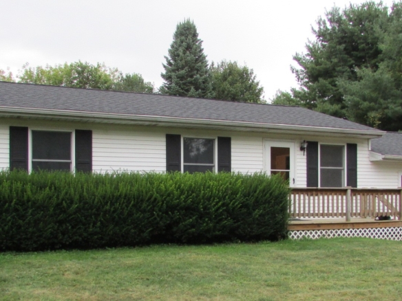 MLS 291012 — 2601 Olds Rd., Leslie — $178,000