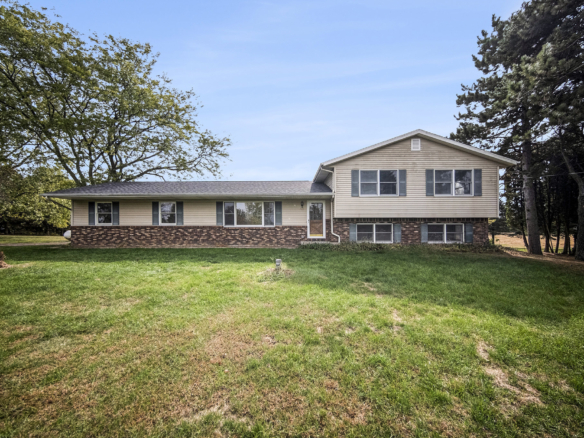 MLS 292093 — 1138 E. Dexter Trail, Dansville — $425,000