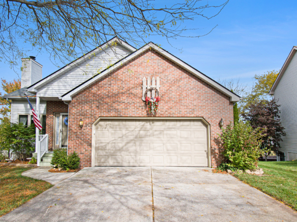 MLS 293587– 902 Eagles Nest Court, Mason — Price Reduced Now $285,000