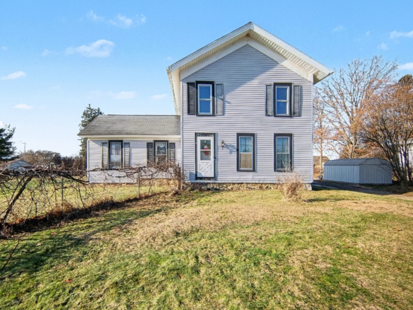 MLS 293227 — 120 S. High St., Leslie — $193,500