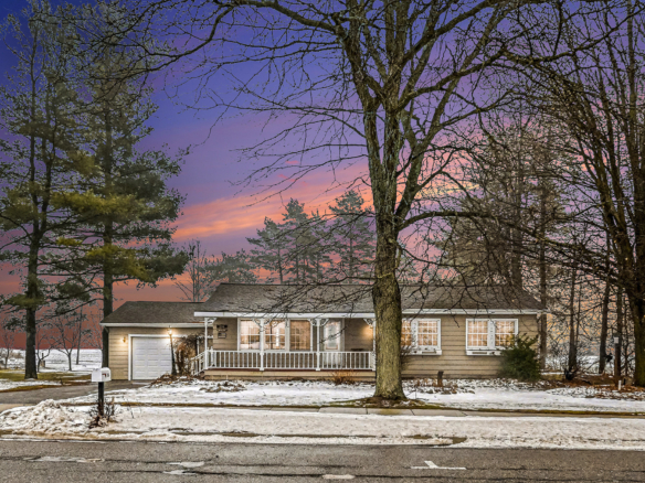 MLS 293311 — 536 Okemos Rd., Mason — $229,000