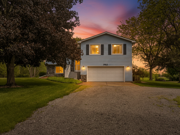 MLS 296129 — 582 Baldwin Rd., Mason — $380,000