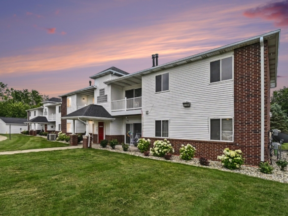 MLS 297106 — 904 Carom Circle, Mason — $154,900