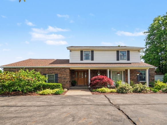MLS 296722 — 4125 Harper Rd., Mason — Price Reduced Now $595,000