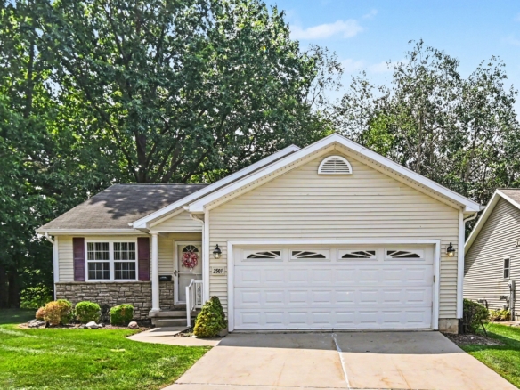 MLS 297778 — 2501 Arbor Forest Dr., Lansing — $318,000