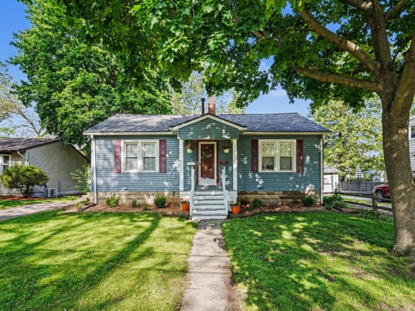 MLS 297423 — 1953 Chestnut Dr., Holt — $199,900