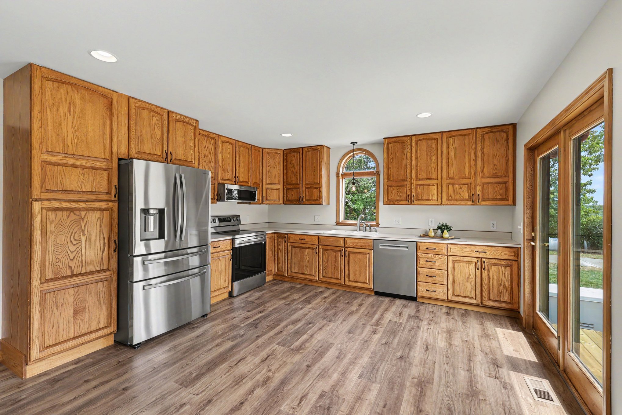 MLS 298276 — 2145 E. Willoughby Rd., Mason — $469,000