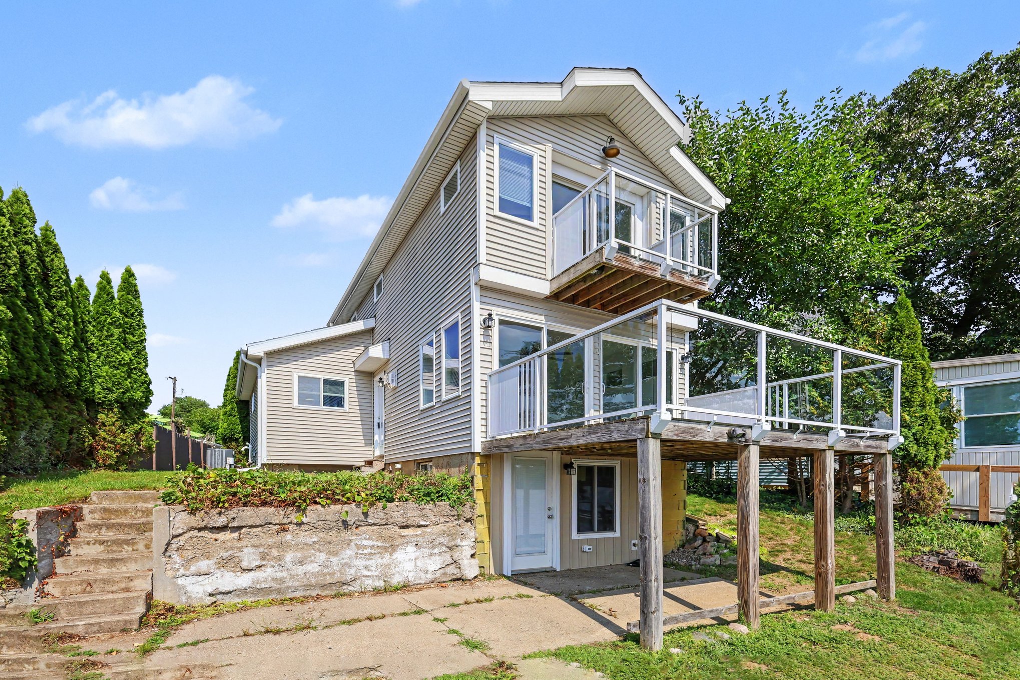 MLS 298733 — 332 Ackerson Lake Dr., Jackson — $384,000