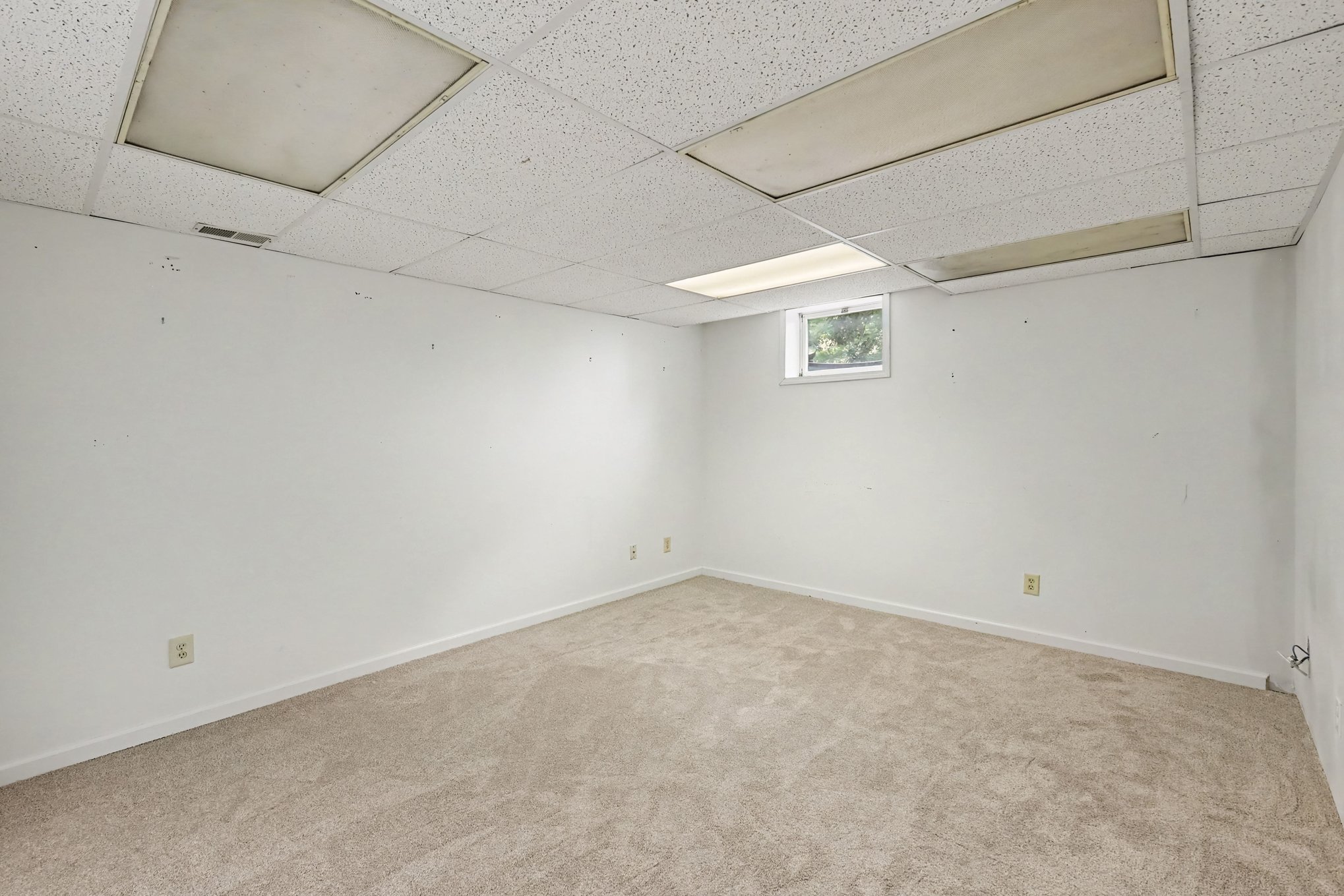 MLS 298276 — 2145 E. Willoughby Rd., Mason — $469,000