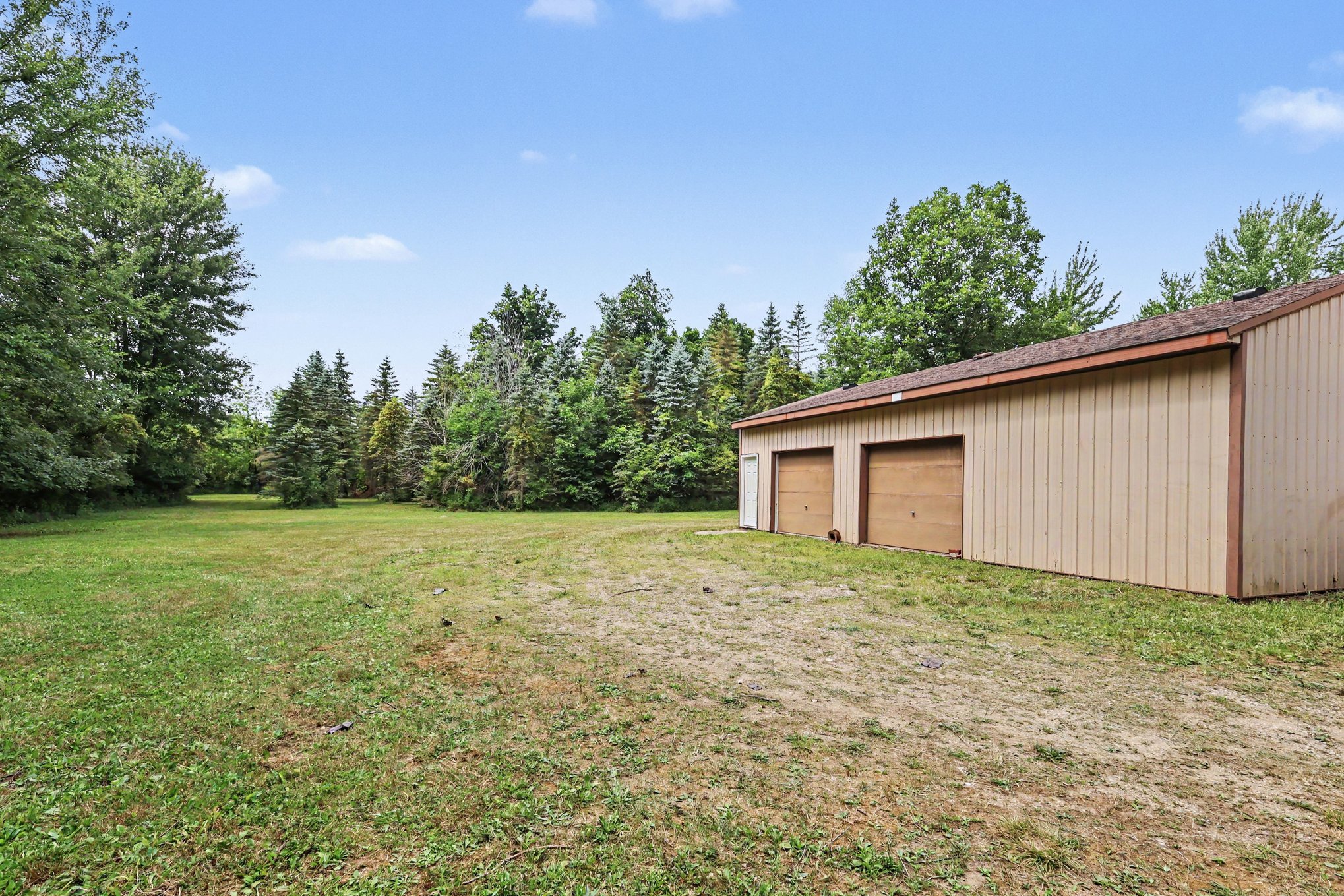 MLS 298276 — 2145 E. Willoughby Rd., Mason — $469,000