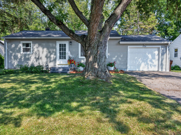 MLS 298229 — 5729 Hilliard Rd., Lansing — $135,000
