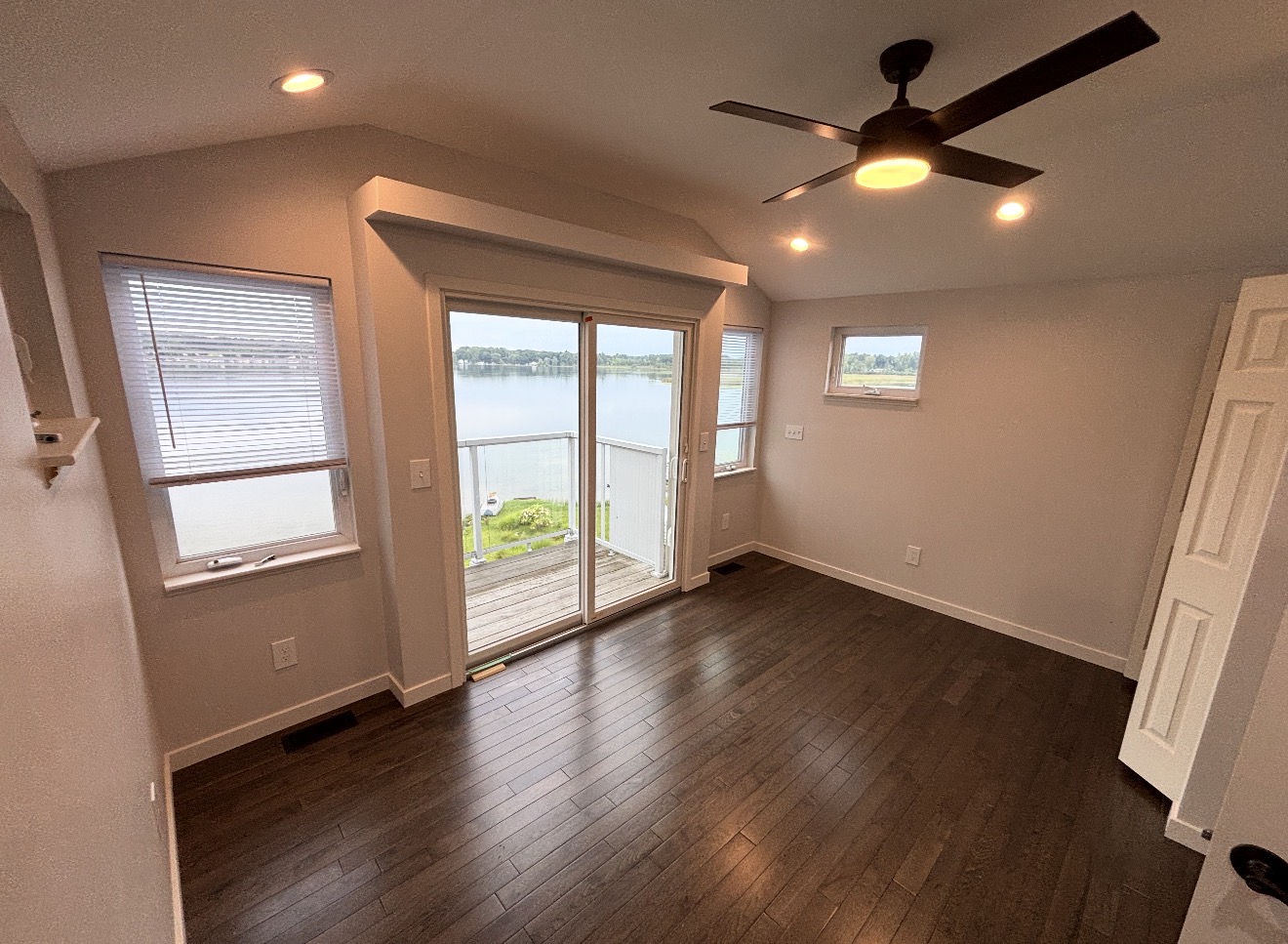 MLS 298733 — 332 Ackerson Lake Dr., Jackson — $384,000