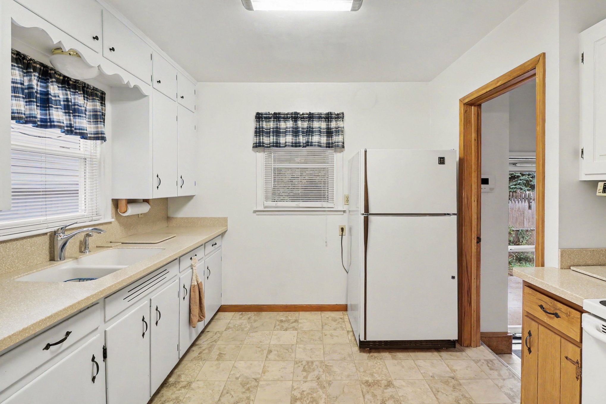 MLS 300201 — 1629 Berkeley Dr., Lansing — $174,900