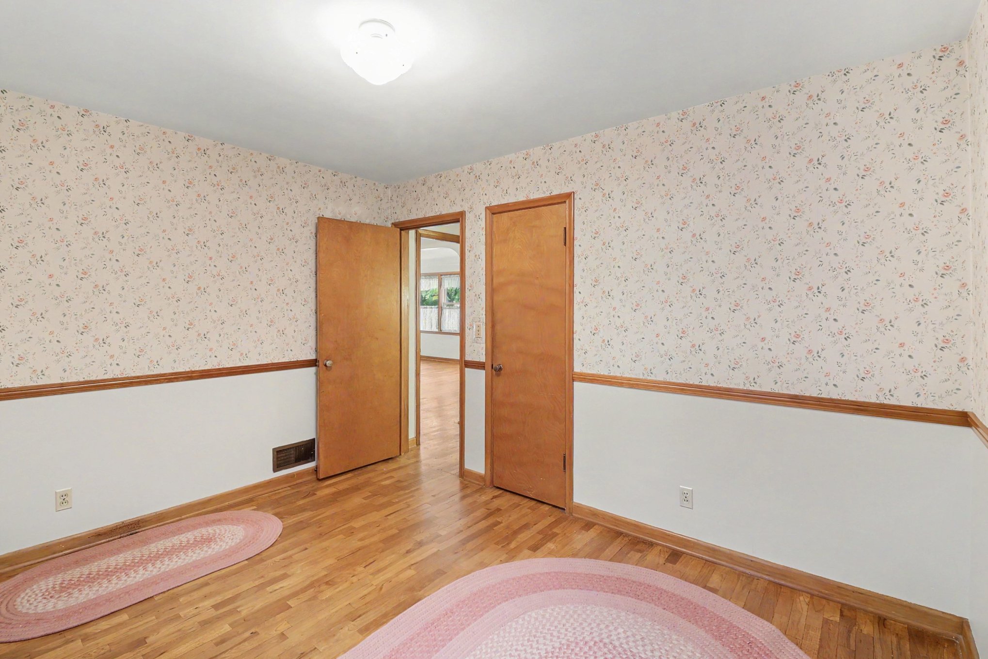 MLS 300201 — 1629 Berkeley Dr., Lansing — $174,900
