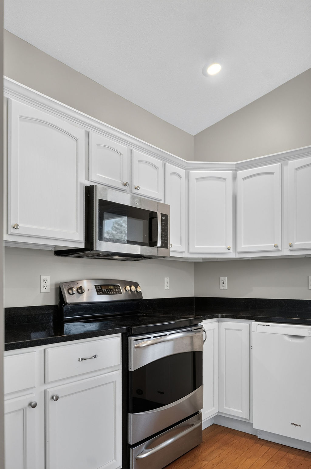 19 MLS 299824 — 2140 Moorwood Dr., Holt — $339,900